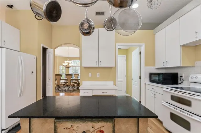 $569,000 | 523 Saddlewood Lane, Winter Springs, FL 32708