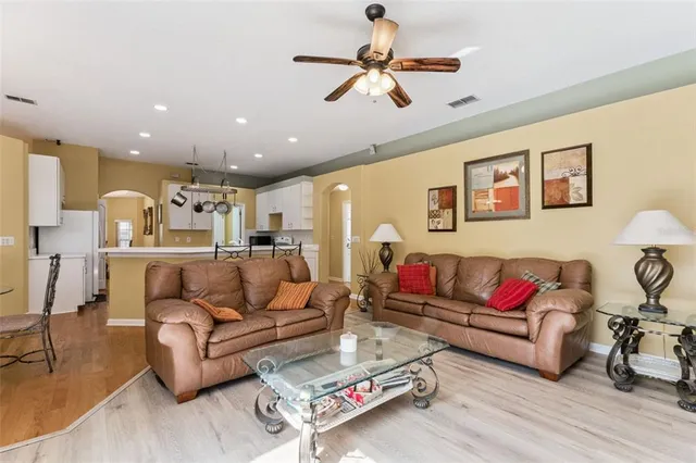 $569,000 | 523 Saddlewood Lane, Winter Springs, FL 32708