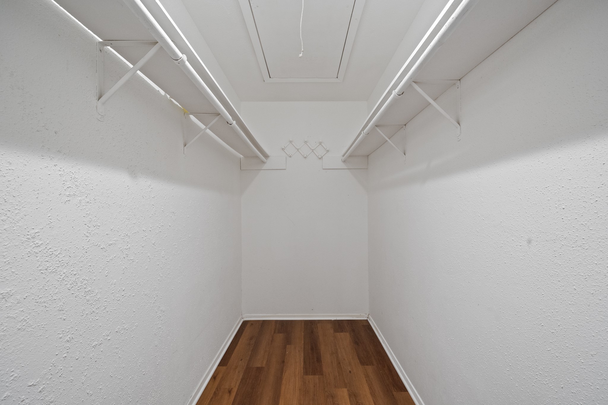 20115 Raingate Lane Katy, TX 77449 - Photo 22 of 25 a view of a hallway