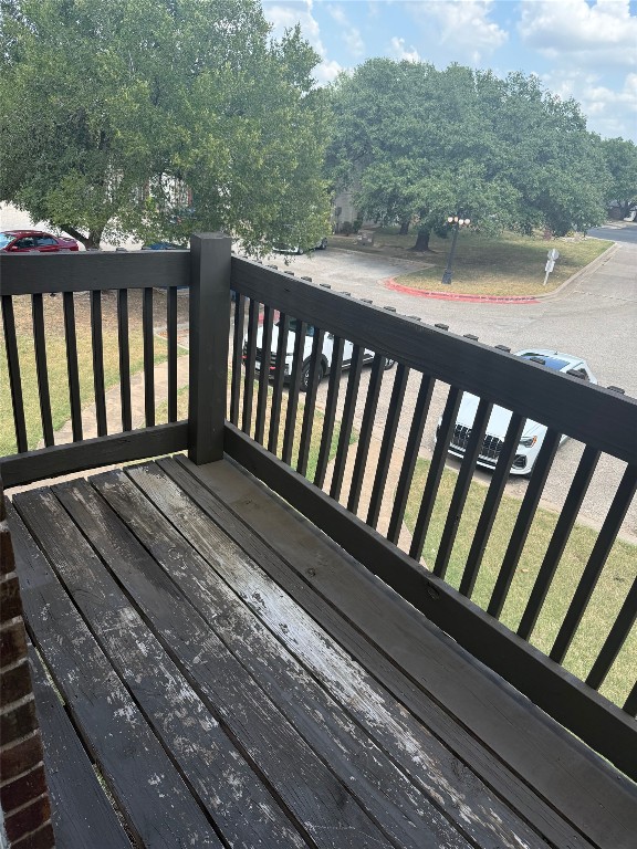 1802 River Crossing Circle, Unit C Austin, TX 78741 - Photo 10 of 19 a view of a balcony