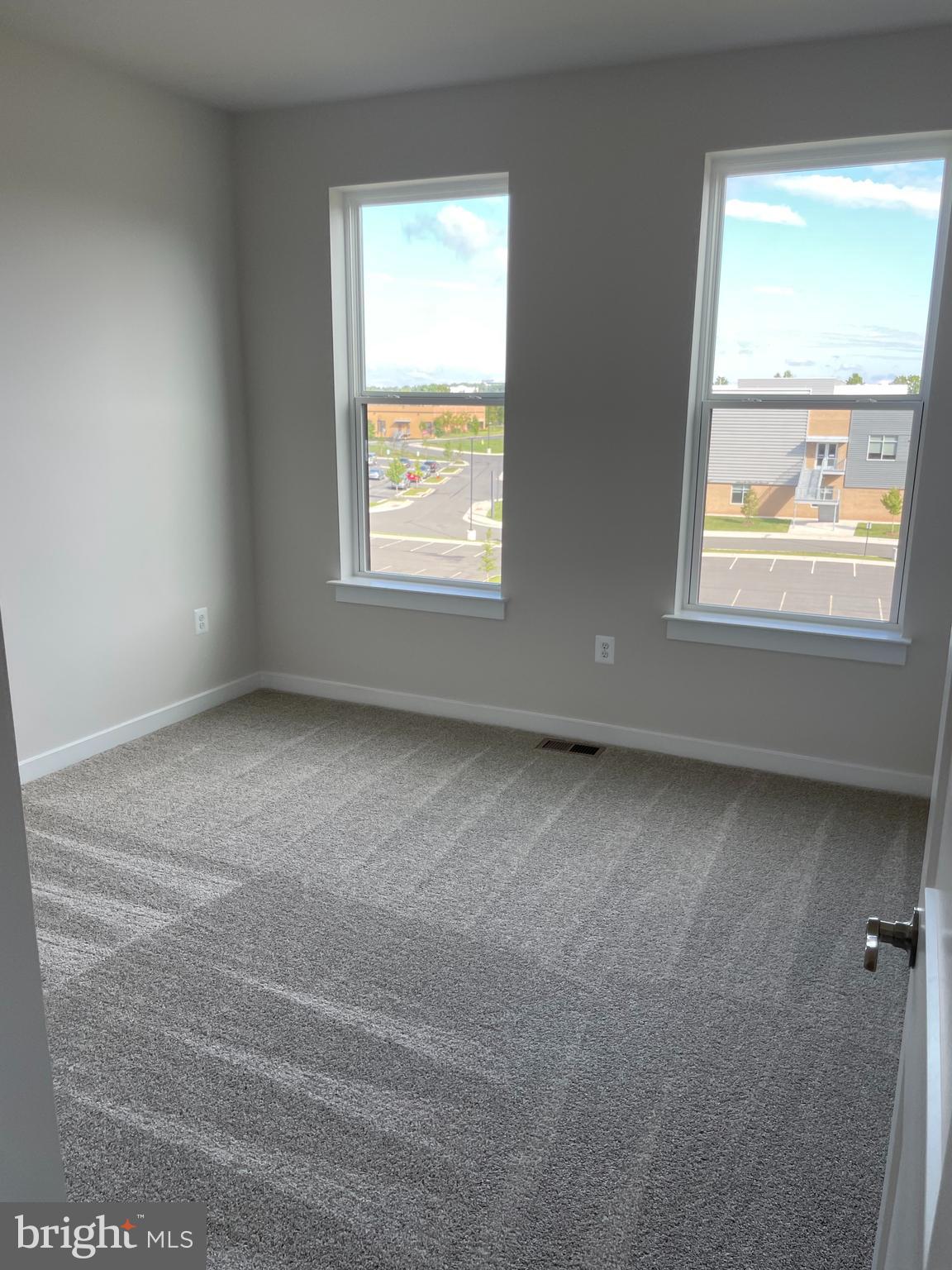 44526 Wolfhound Square Ashburn, VA 20147 - Photo 21 of 49 Bedroom 3