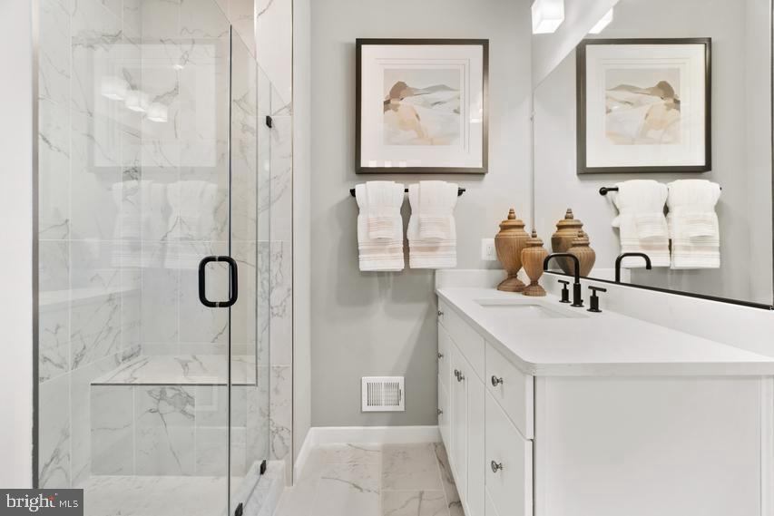 44526 Wolfhound Square Ashburn, VA 20147 - Photo 33 of 49 Model home for staging