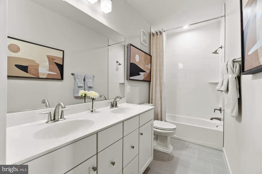 44526 Wolfhound Square Ashburn, VA 20147 - Photo 34 of 49 Model home for staging