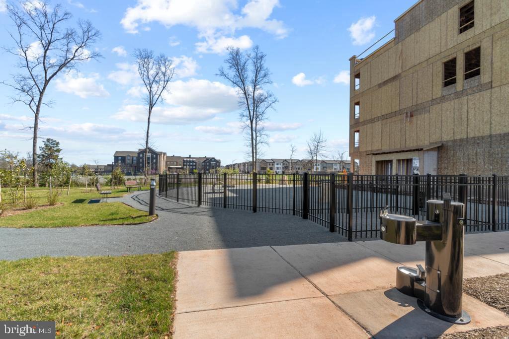 44526 Wolfhound Square Ashburn, VA 20147 - Photo 44 of 49