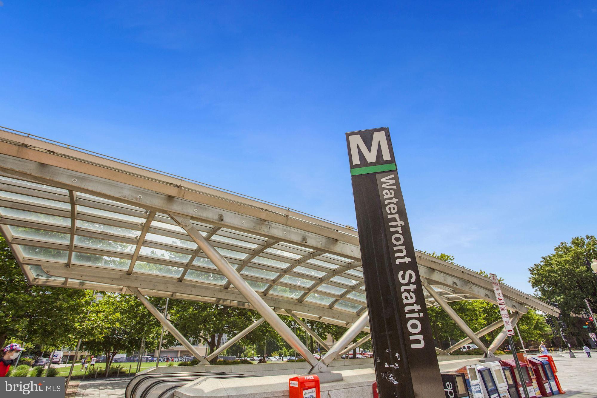 390 N Street Southwest Washington, DC 20024 - Photo 34 of 41