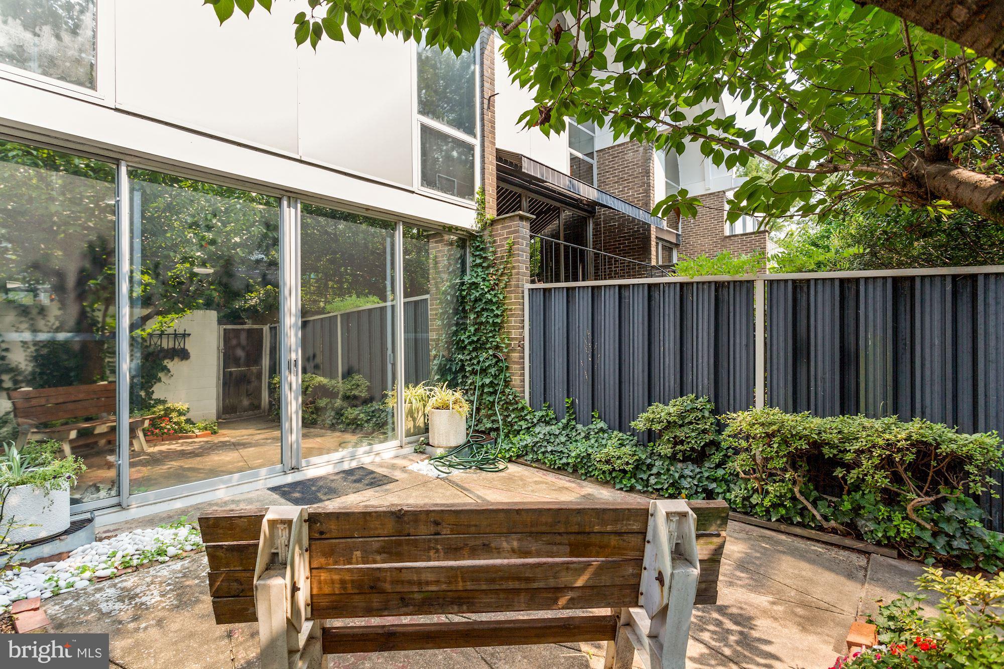 390 N Street Southwest Washington, DC 20024 - Photo 8 of 41 Private backyard