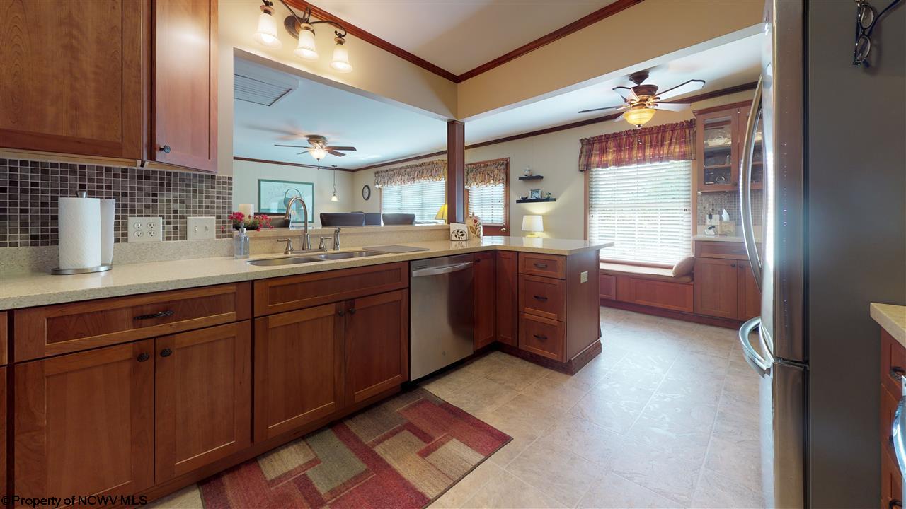 1900 Pleasant Valley Road Fairmont, WV 26554 - Photo 5 of 20 Gallery Image 5