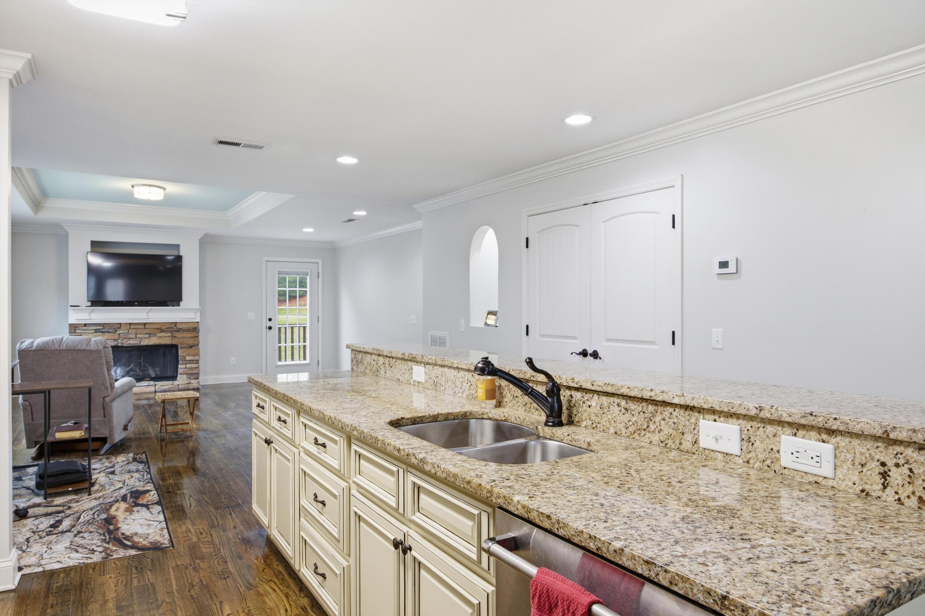 124 Fieldstone Cmns Rock Spring, GA 30739 - Photo 18 of 38 19-124FieldstoneCmns-9