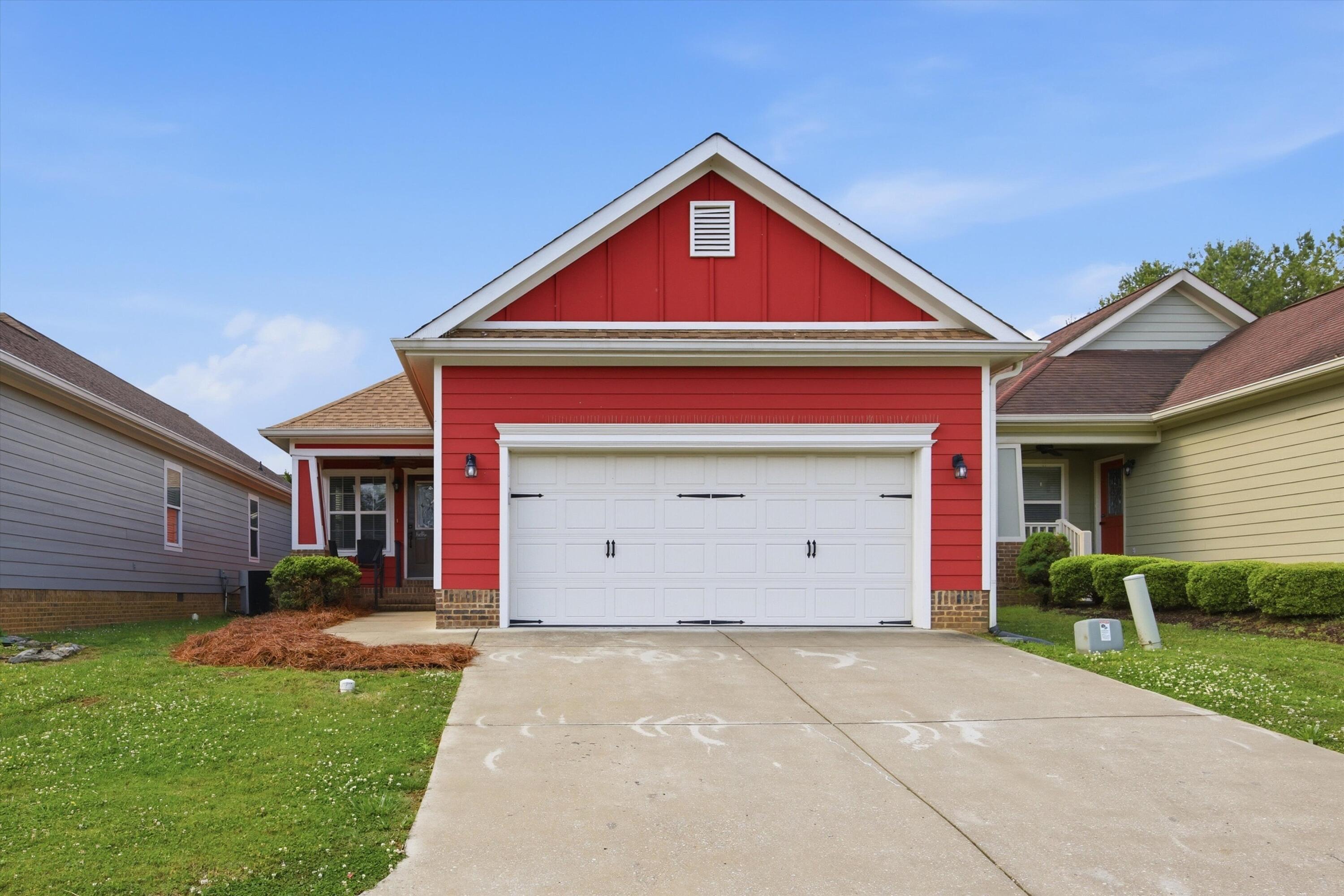124 Fieldstone Cmns Rock Spring, GA 30739 - Photo 2 of 38 02-124FieldstoneCmns-33