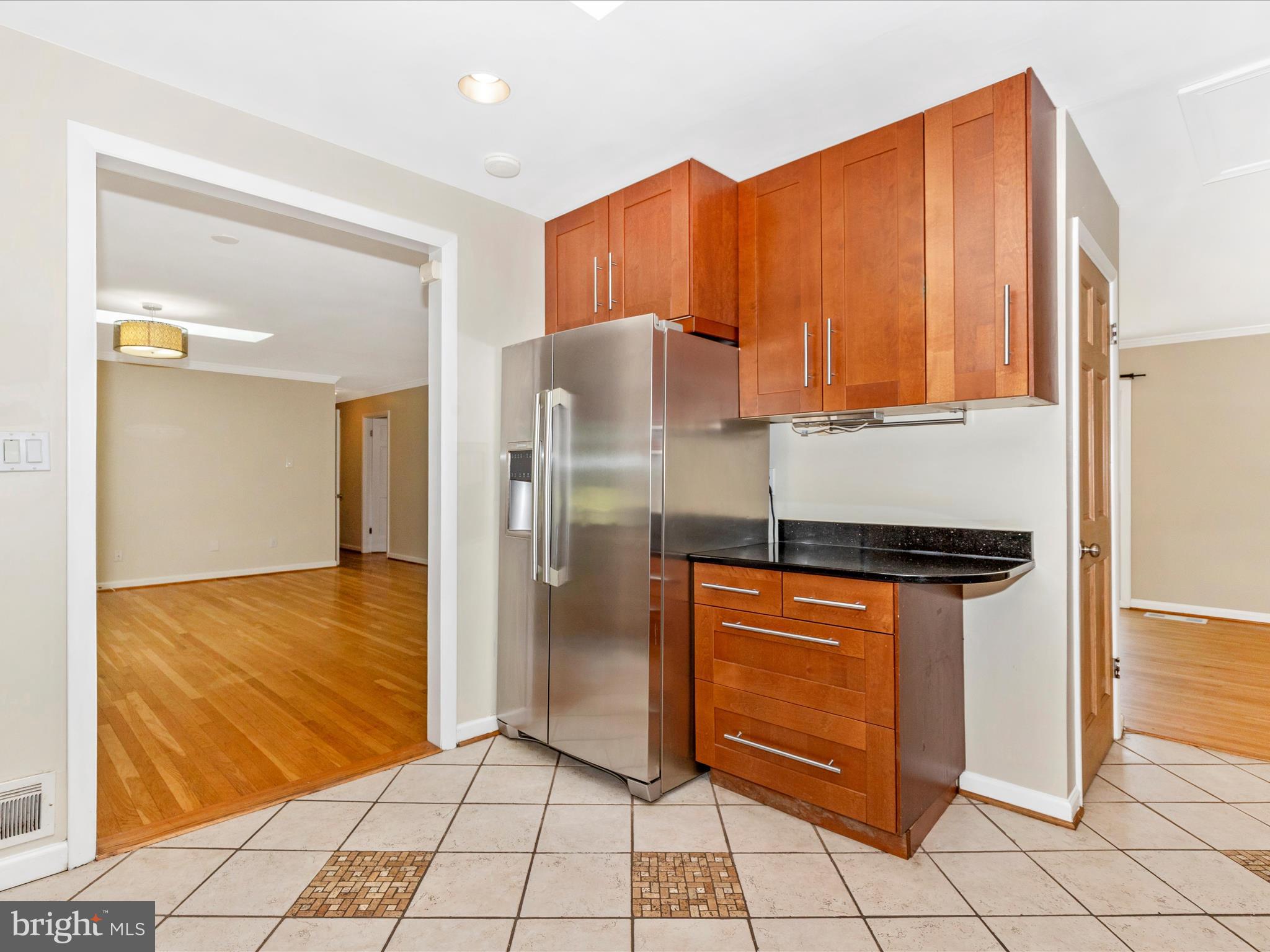 18004 Muncaster Road Rockville, MD 20855 - Photo 18 of 48 Kitchen