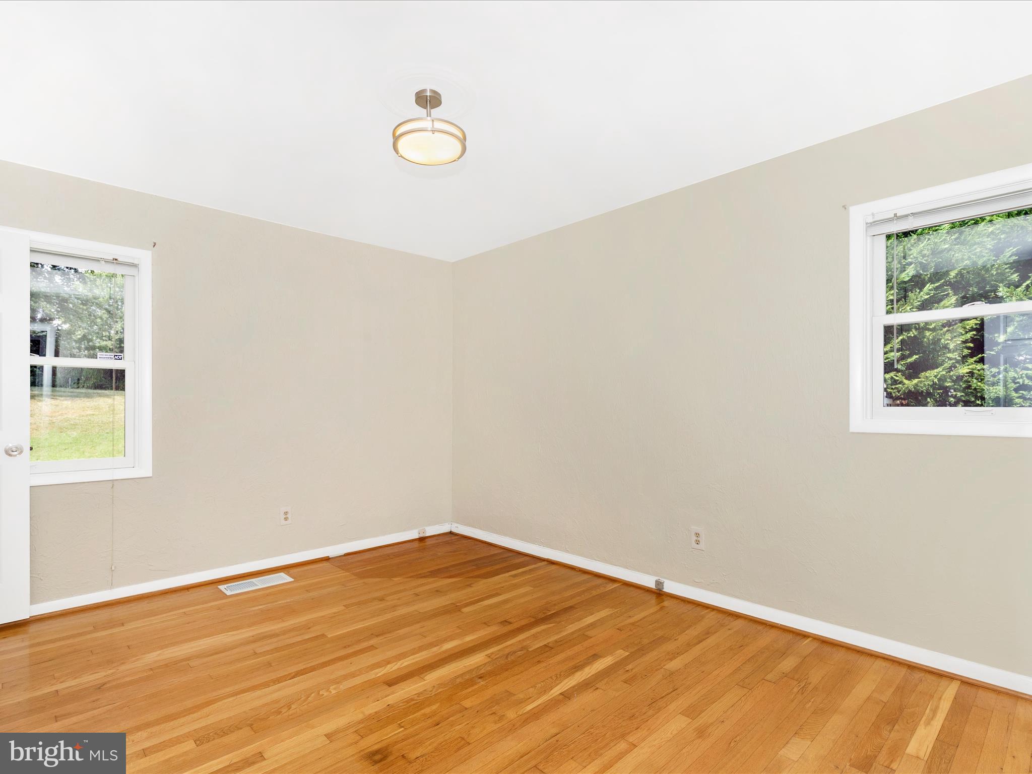 18004 Muncaster Road Rockville, MD 20855 - Photo 20 of 48 Primary Bedroom