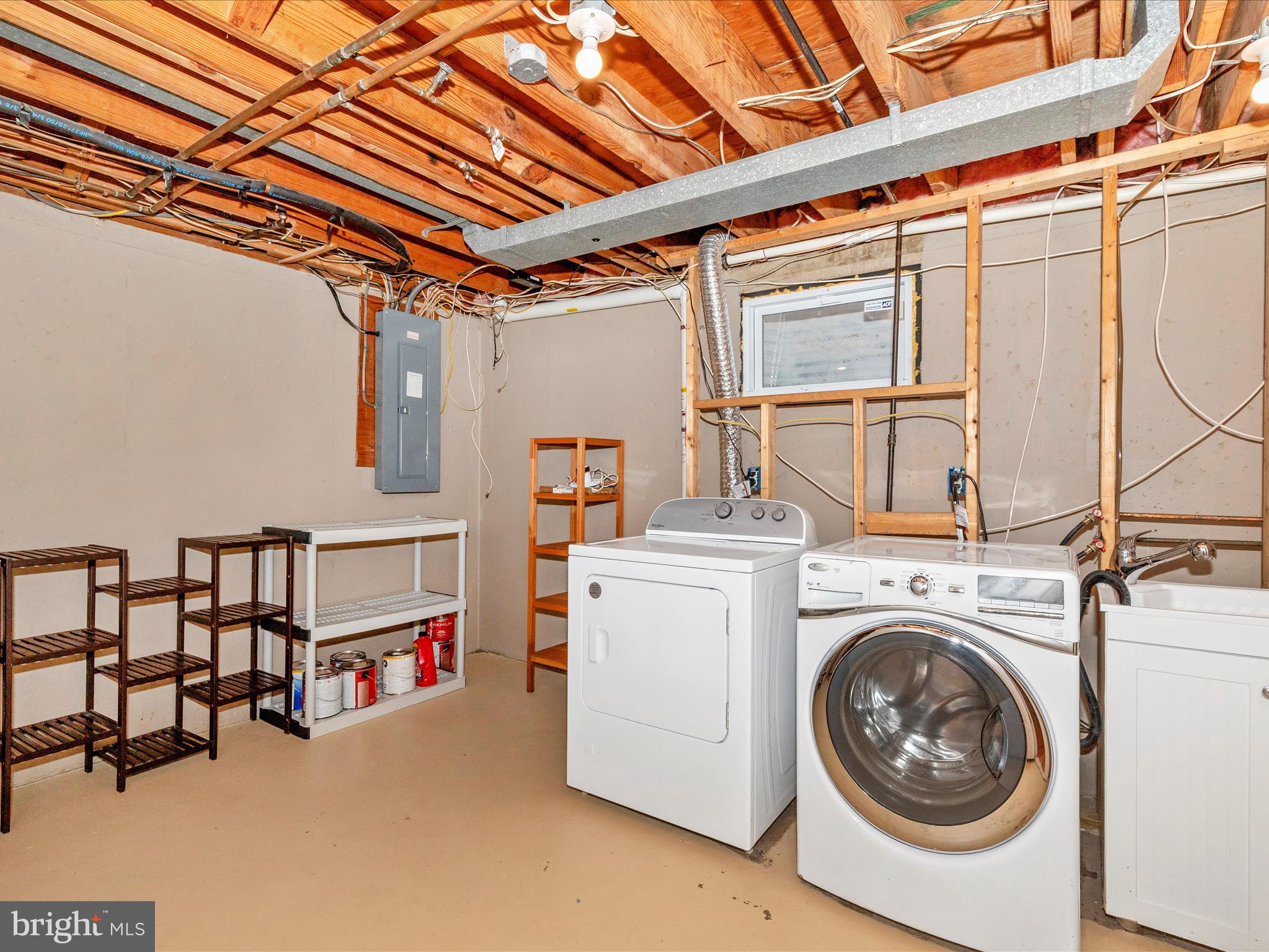 18004 Muncaster Road Rockville, MD 20855 - Photo 39 of 48 Laundry