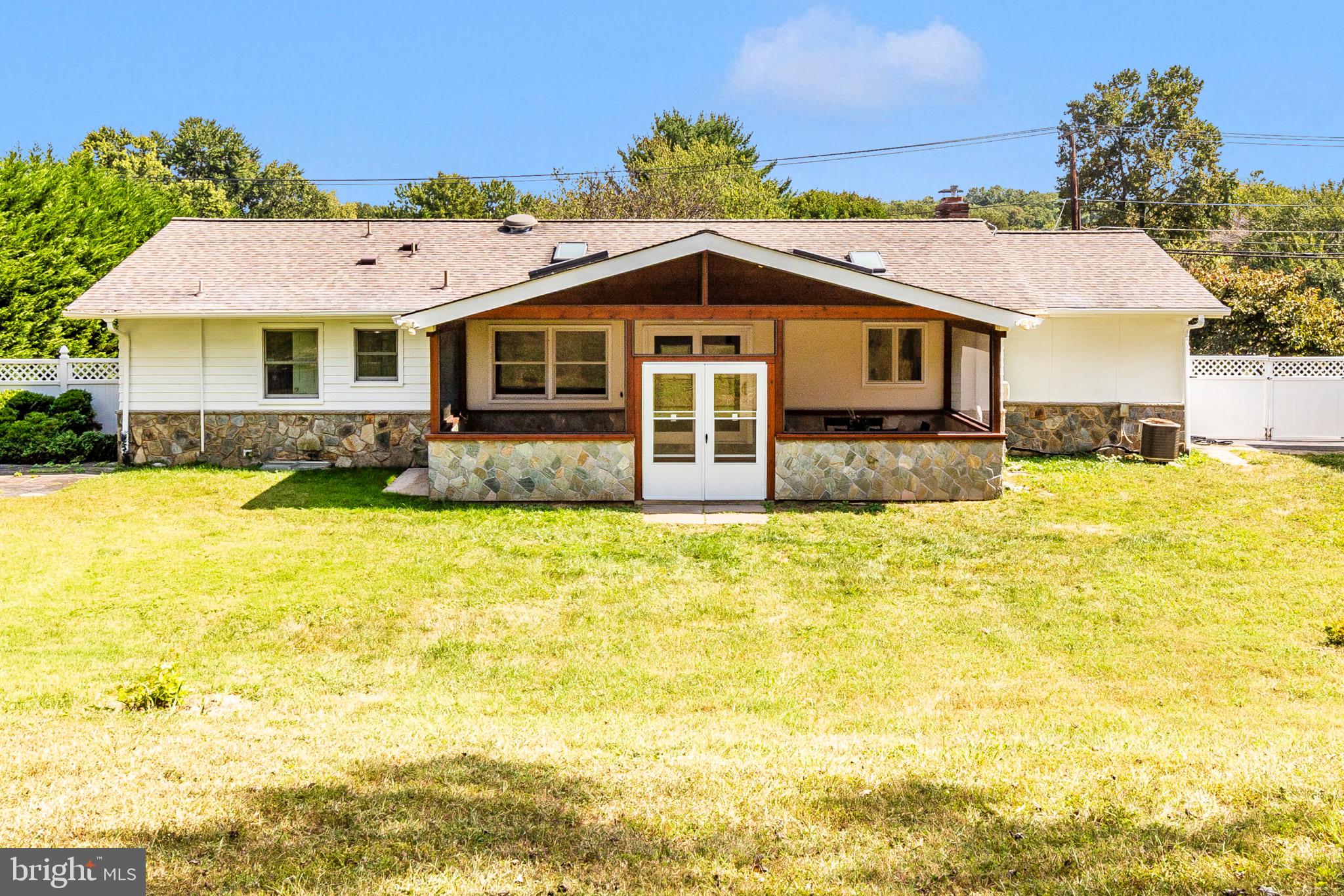 18004 Muncaster Road Rockville, MD 20855 - Photo 47 of 48