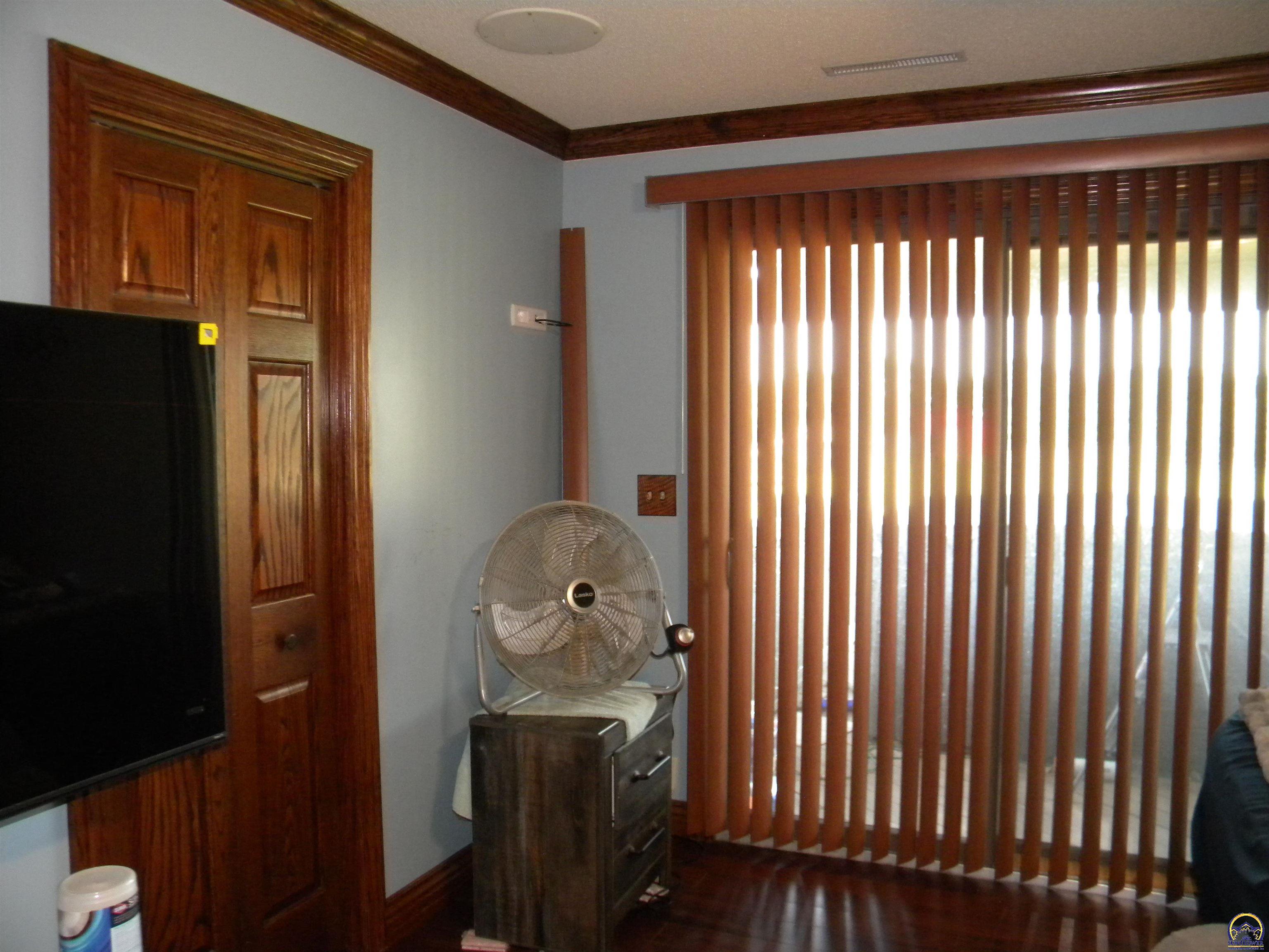 1020 Wanamaka Road Emporia, KS 66801 - Photo 21 of 24