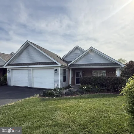 $415,000 | 200 Crestwood Lane, Winchester, VA 22602