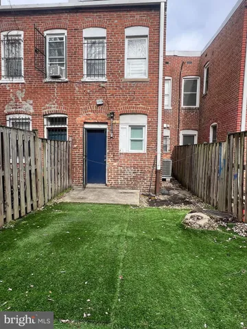 $3,900 | 68 O Street Northwest, Washington, DC 20001