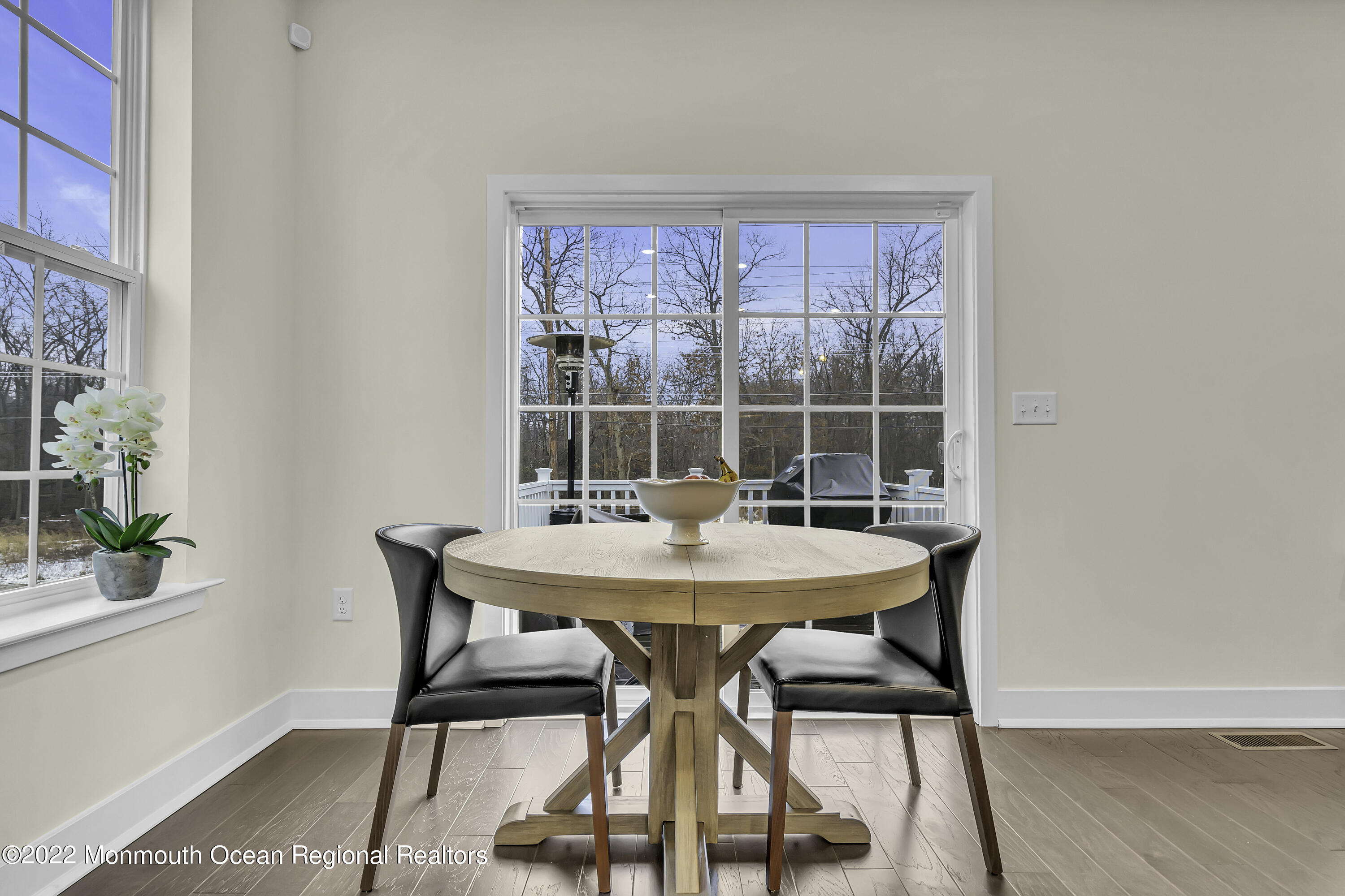20 Heliport Drive Tinton Falls, NJ 07724 - Photo 11 of 30 016_dsc03194