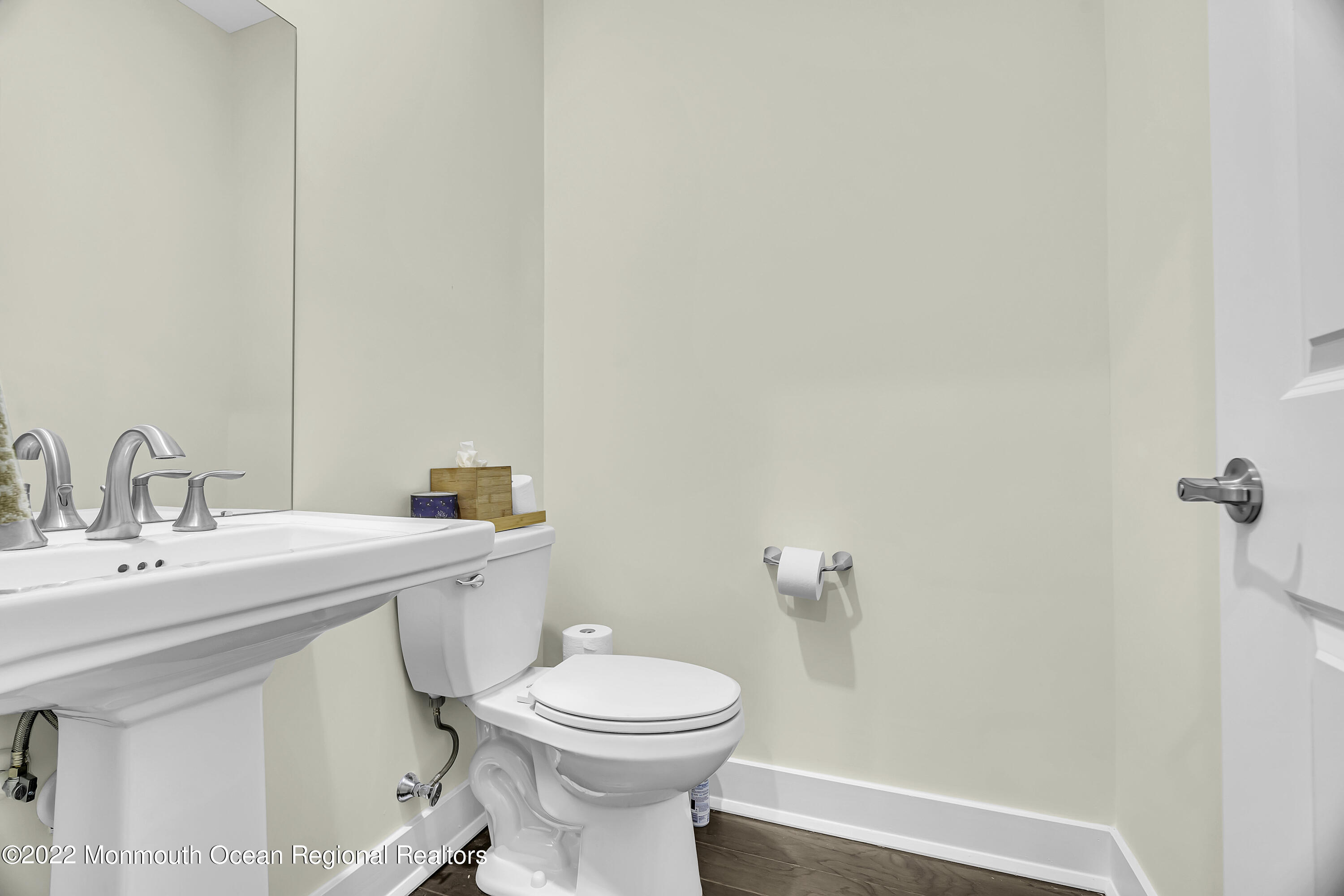 20 Heliport Drive Tinton Falls, NJ 07724 - Photo 13 of 30 026_dsc03259