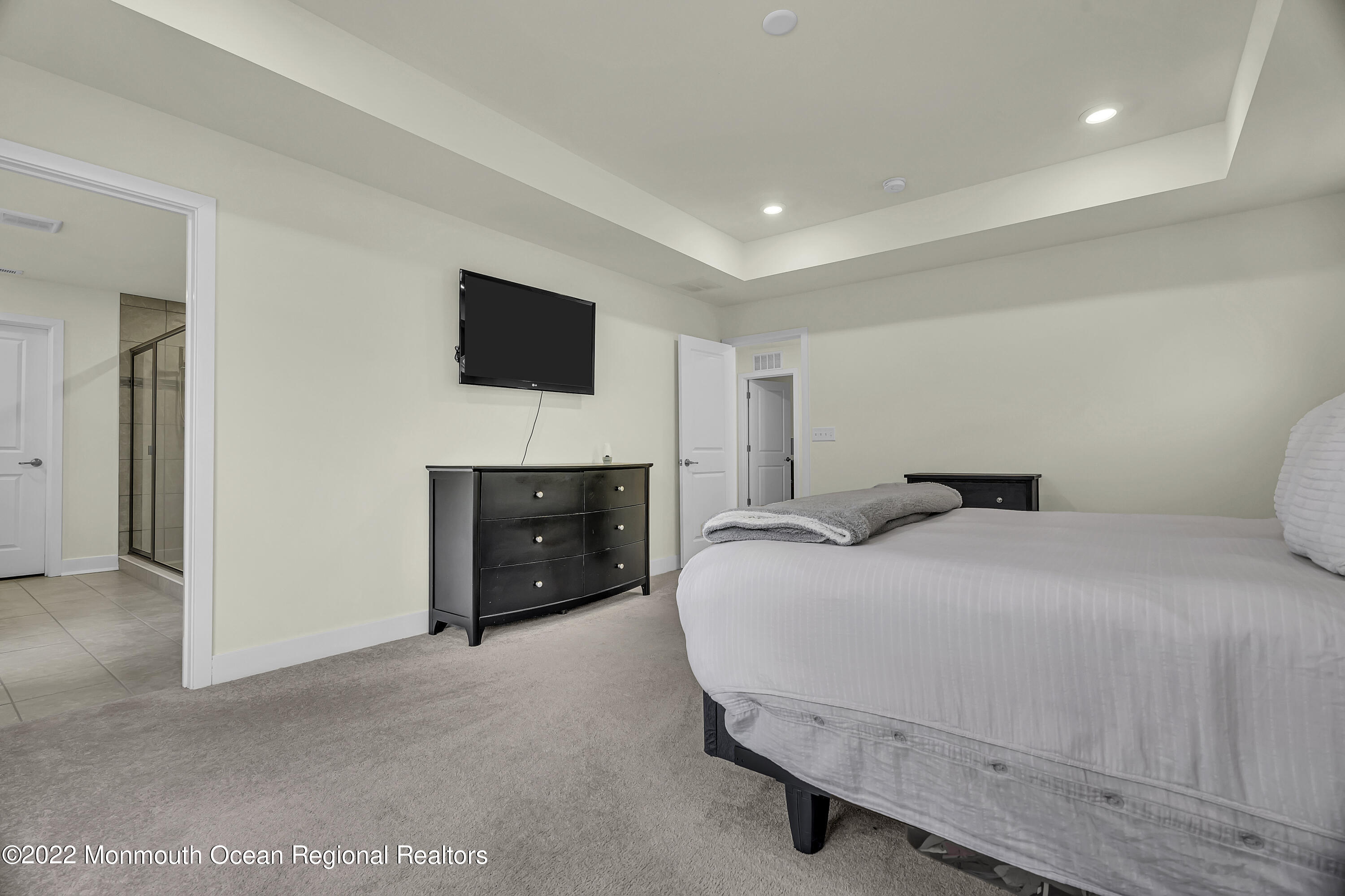 20 Heliport Drive Tinton Falls, NJ 07724 - Photo 15 of 30 036_dsc03334