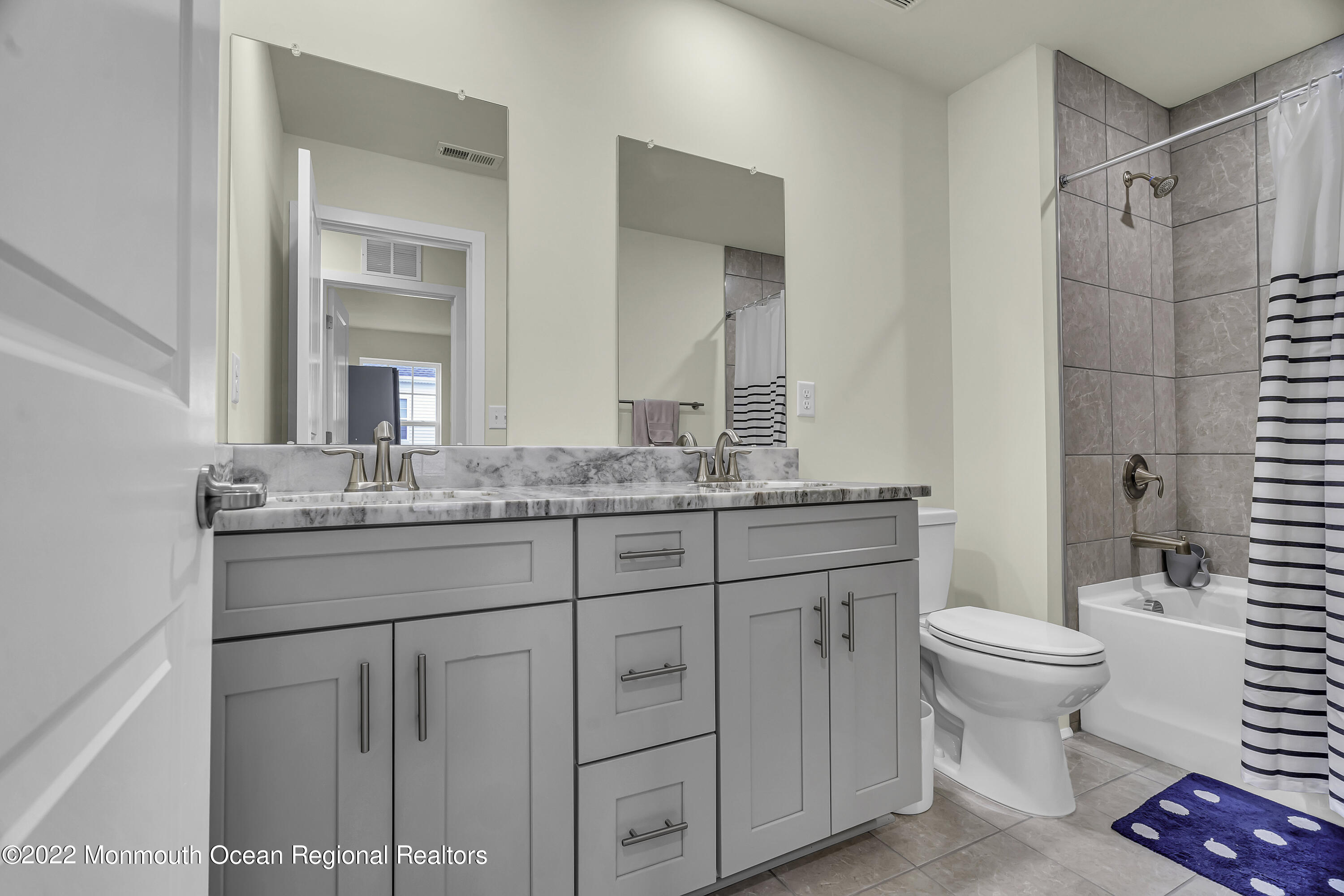 20 Heliport Drive Tinton Falls, NJ 07724 - Photo 24 of 30 044_dsc03404