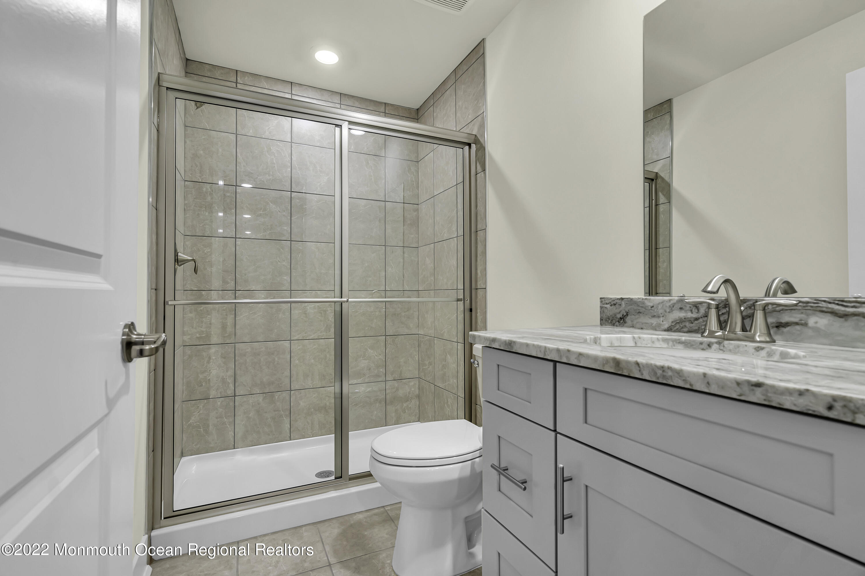 20 Heliport Drive Tinton Falls, NJ 07724 - Photo 29 of 30 032_dsc03304