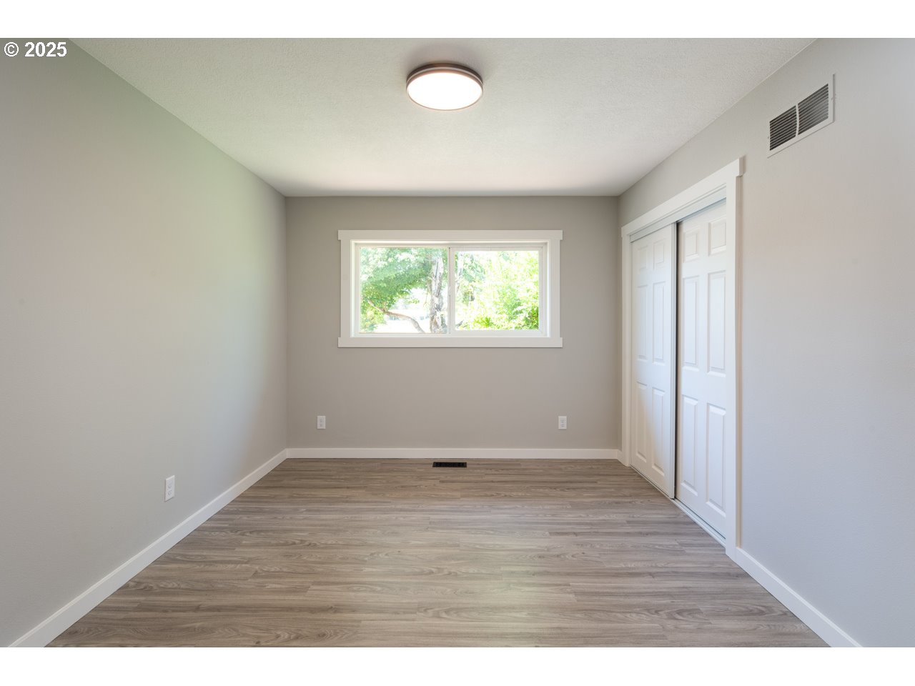 36162 South Railroad Street Crabtree, OR 97335 - Photo 25 of 34