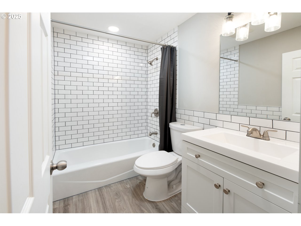 36162 South Railroad Street Crabtree, OR 97335 - Photo 28 of 34