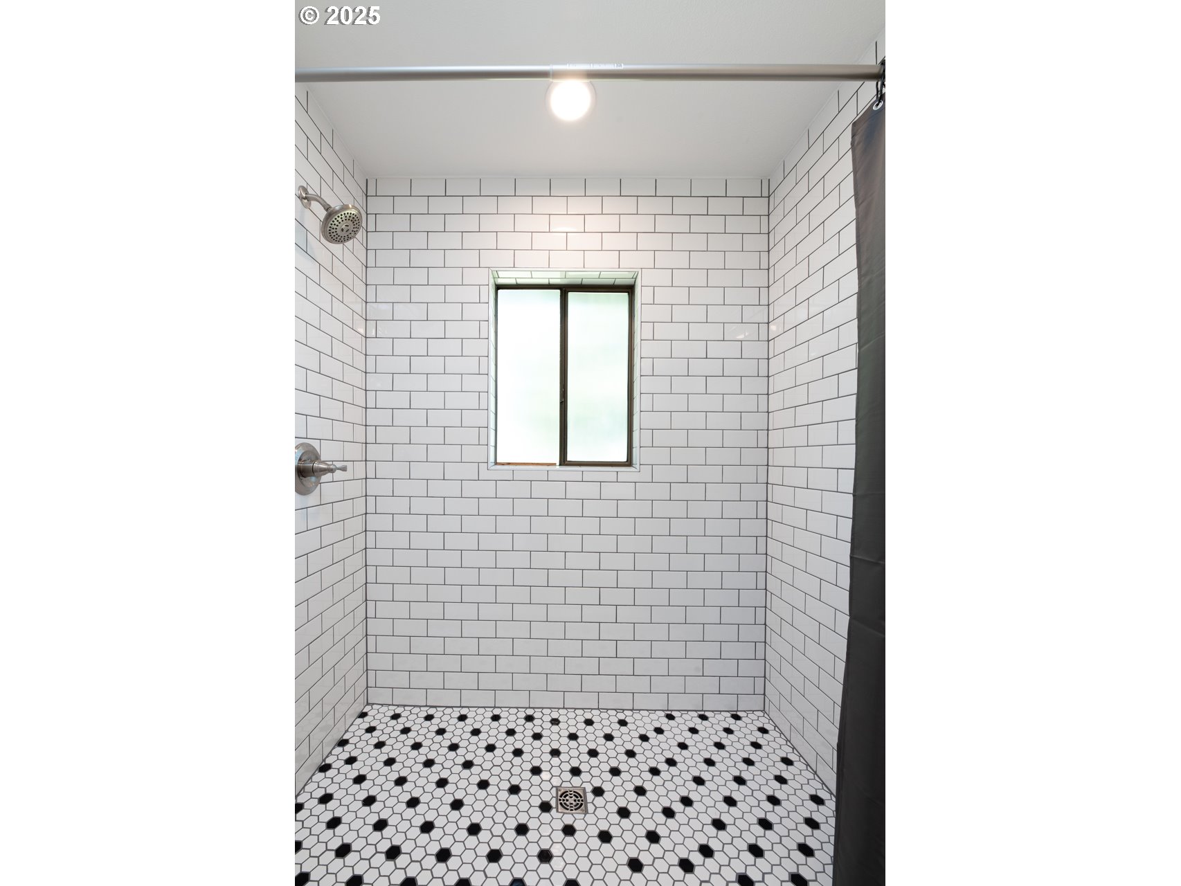 36162 South Railroad Street Crabtree, OR 97335 - Photo 32 of 34