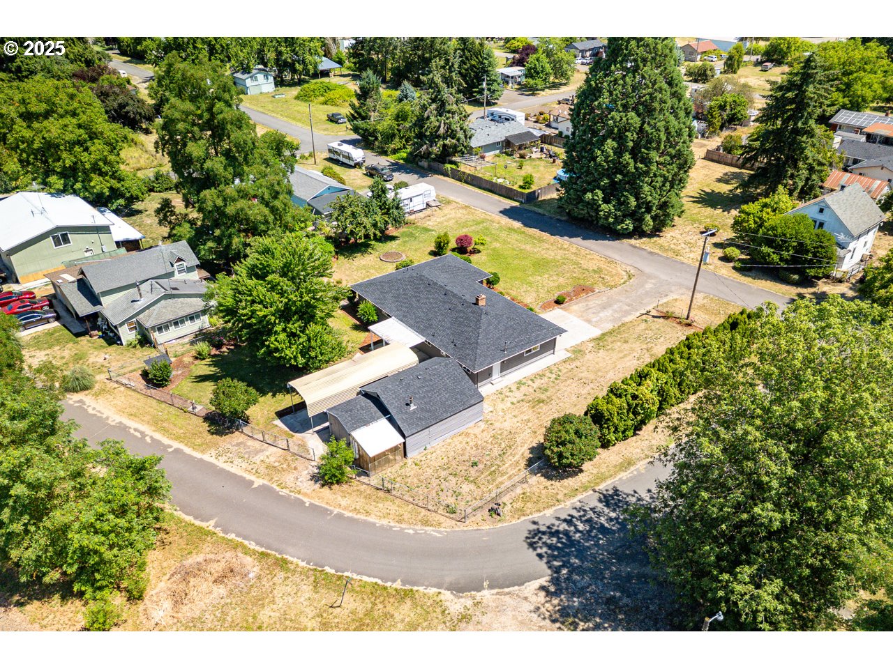 36162 South Railroad Street Crabtree, OR 97335 - Photo 33 of 34