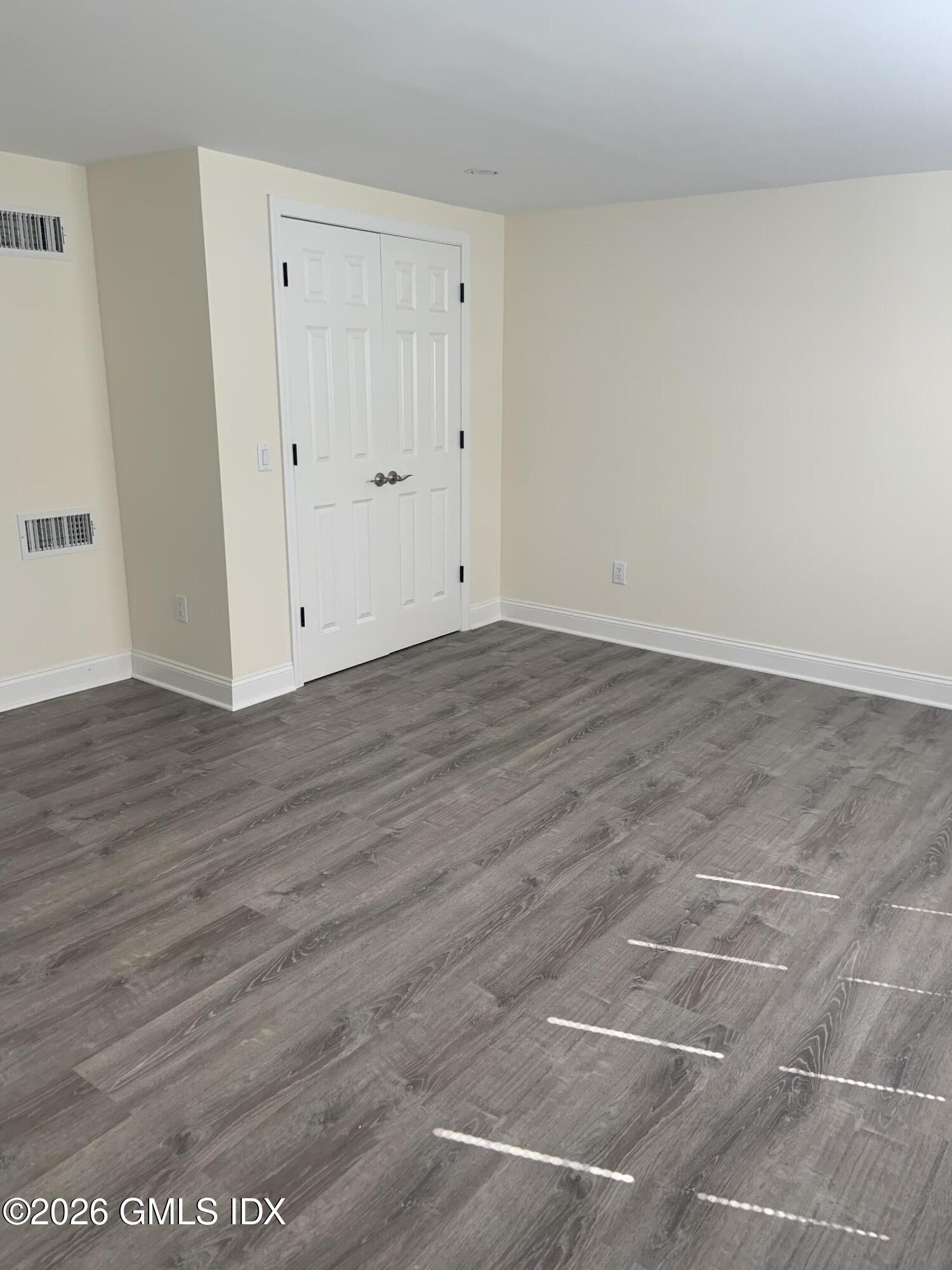9 Pemberwick Road Greenwich, CT 06831 - Photo 5 of 31 Family Room