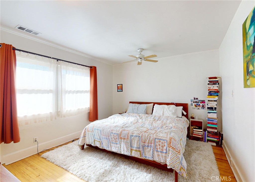 2049 Argyle Avenue Los Angeles, CA 90068 - Photo 16 of 24