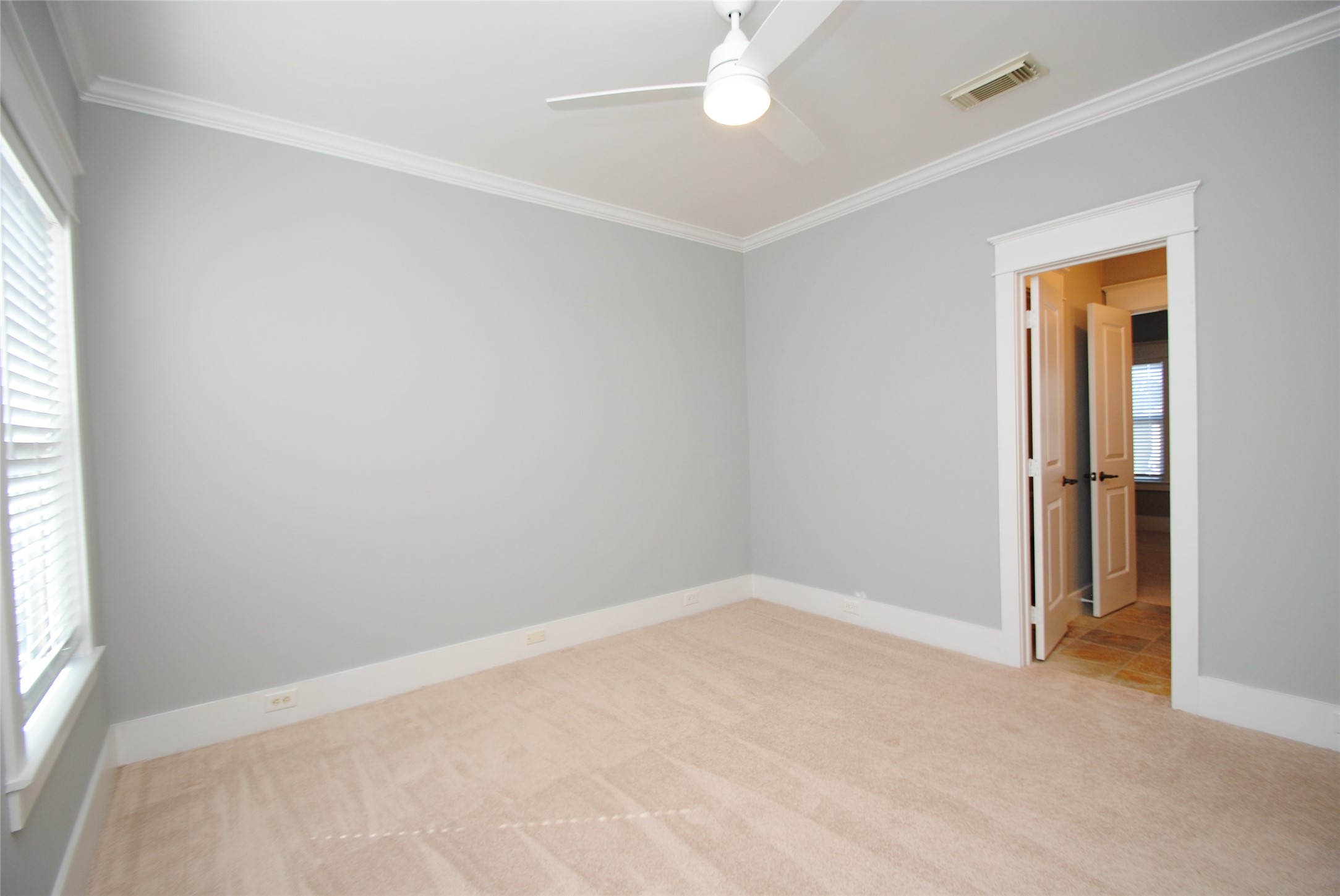 1030 West 16th Street Houston, TX 77008 - Photo 14 of 29