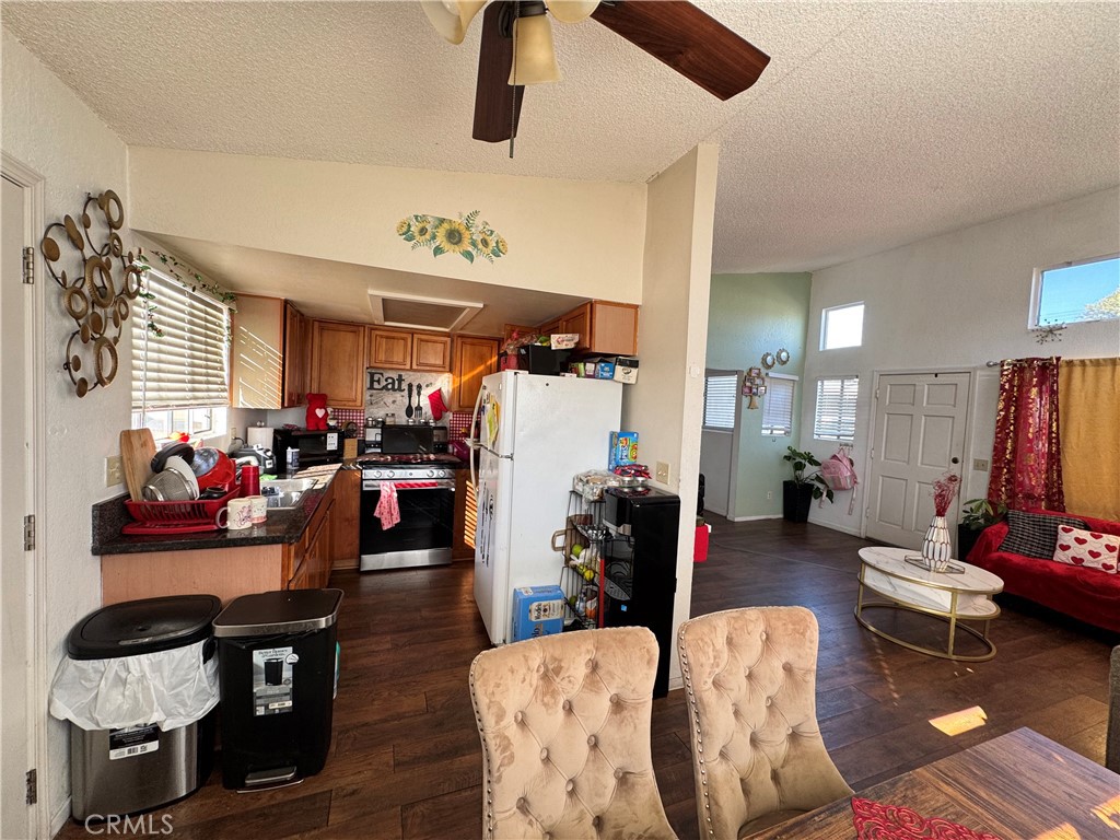 590 South 6th Street Grover Beach, CA 93433 - Photo 13 of 58 Unit A Kitchen