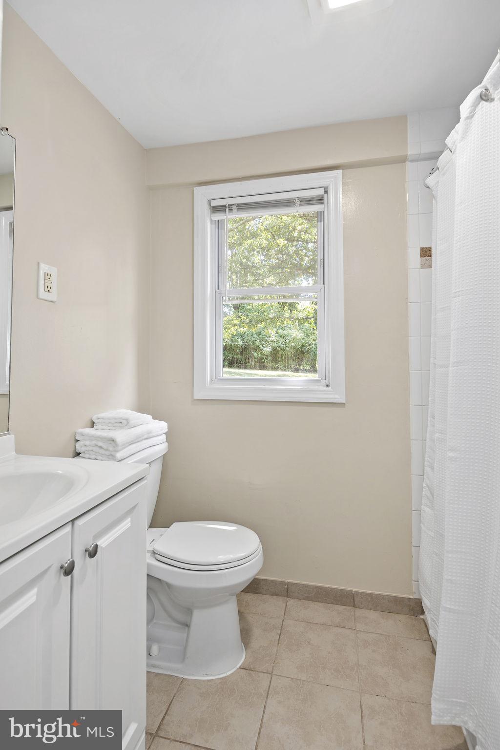 15011 Cloverdale Road Woodbridge, VA 22193 - Photo 19 of 22 Lower Level - Full Bathroom
