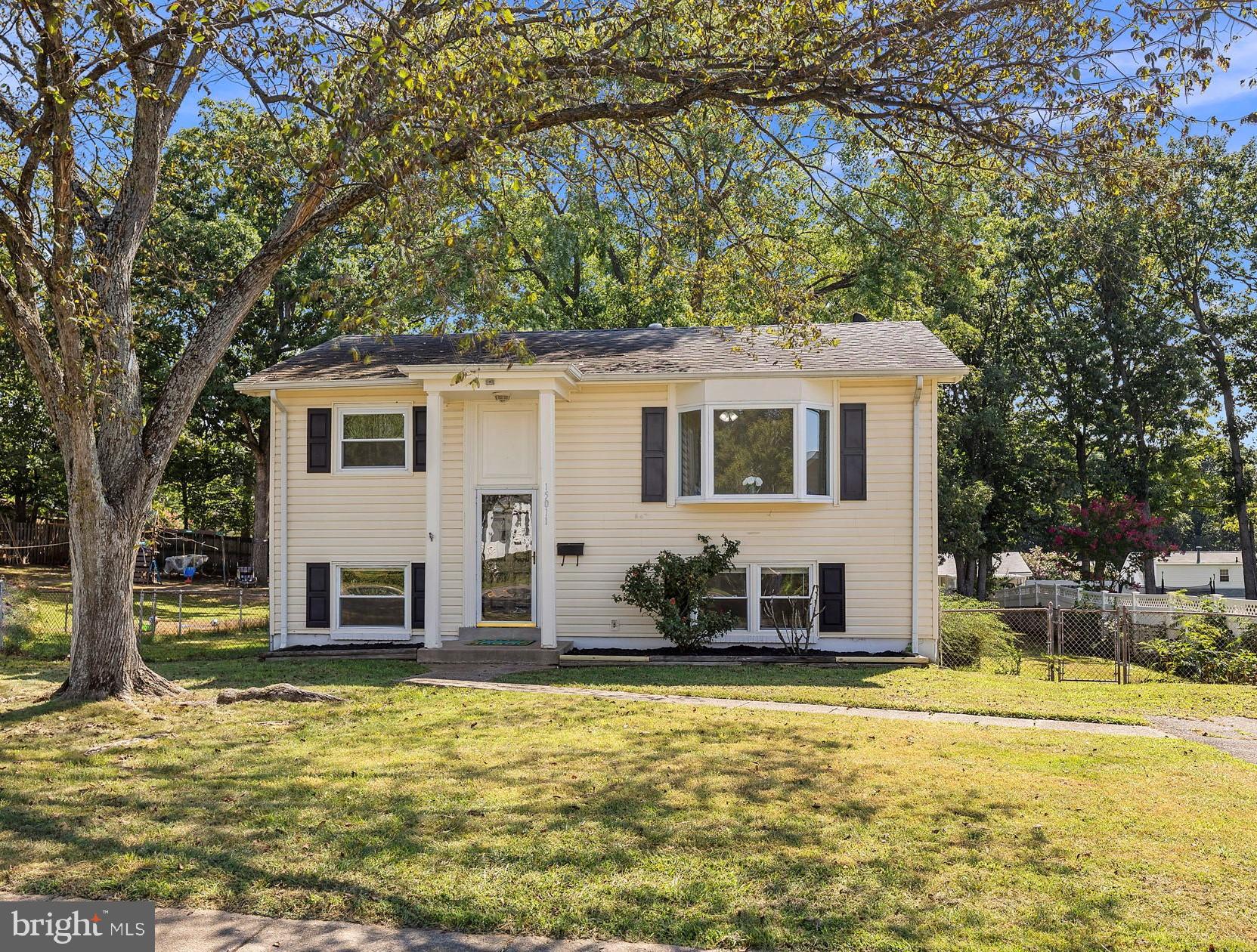 15011 Cloverdale Road Woodbridge, VA 22193 - Photo 2 of 22
