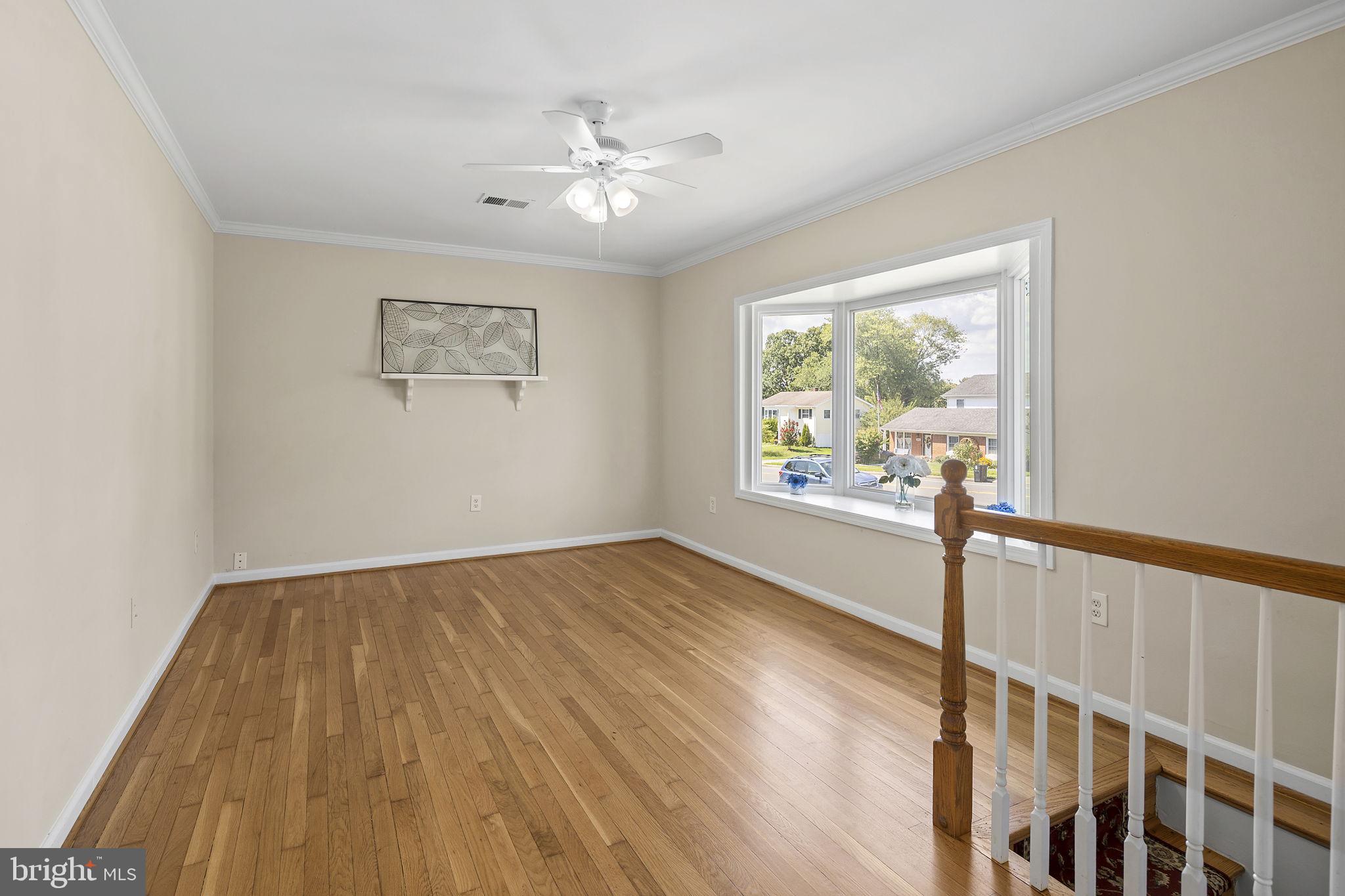 15011 Cloverdale Road Woodbridge, VA 22193 - Photo 4 of 22 Upper Level Living Room