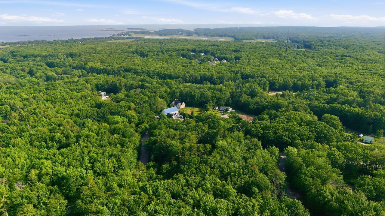 352 Goose Rocks Road Kennebunkport, ME 04046 - Photo 8 of 18 DJI_20260610170700_0157_D