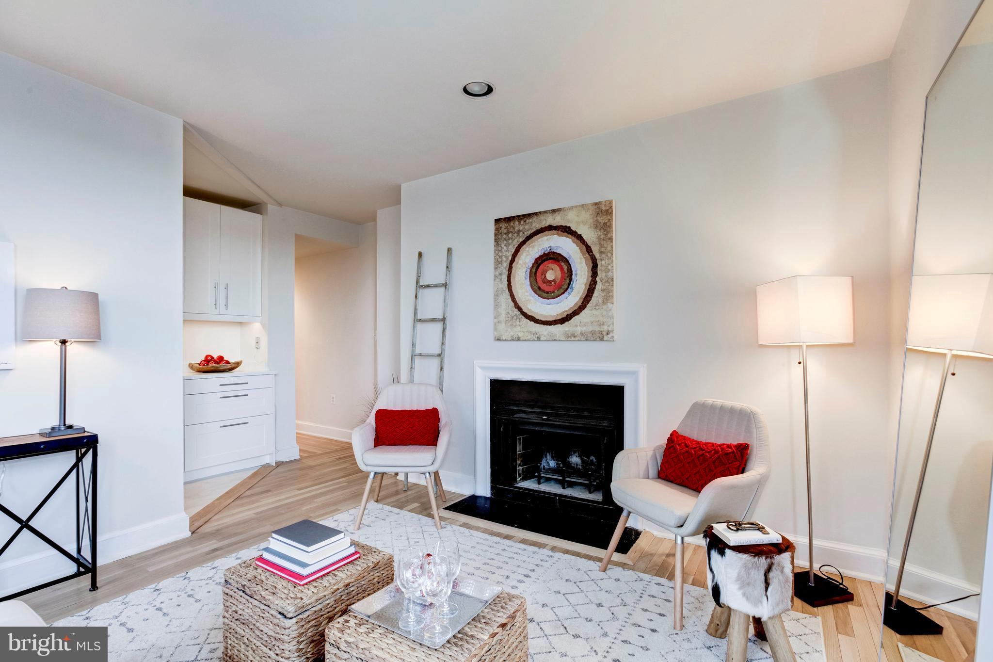 1916 17th Street Northwest, Unit 512 Washington, DC 20009 - Photo 4 of 22 Living Room