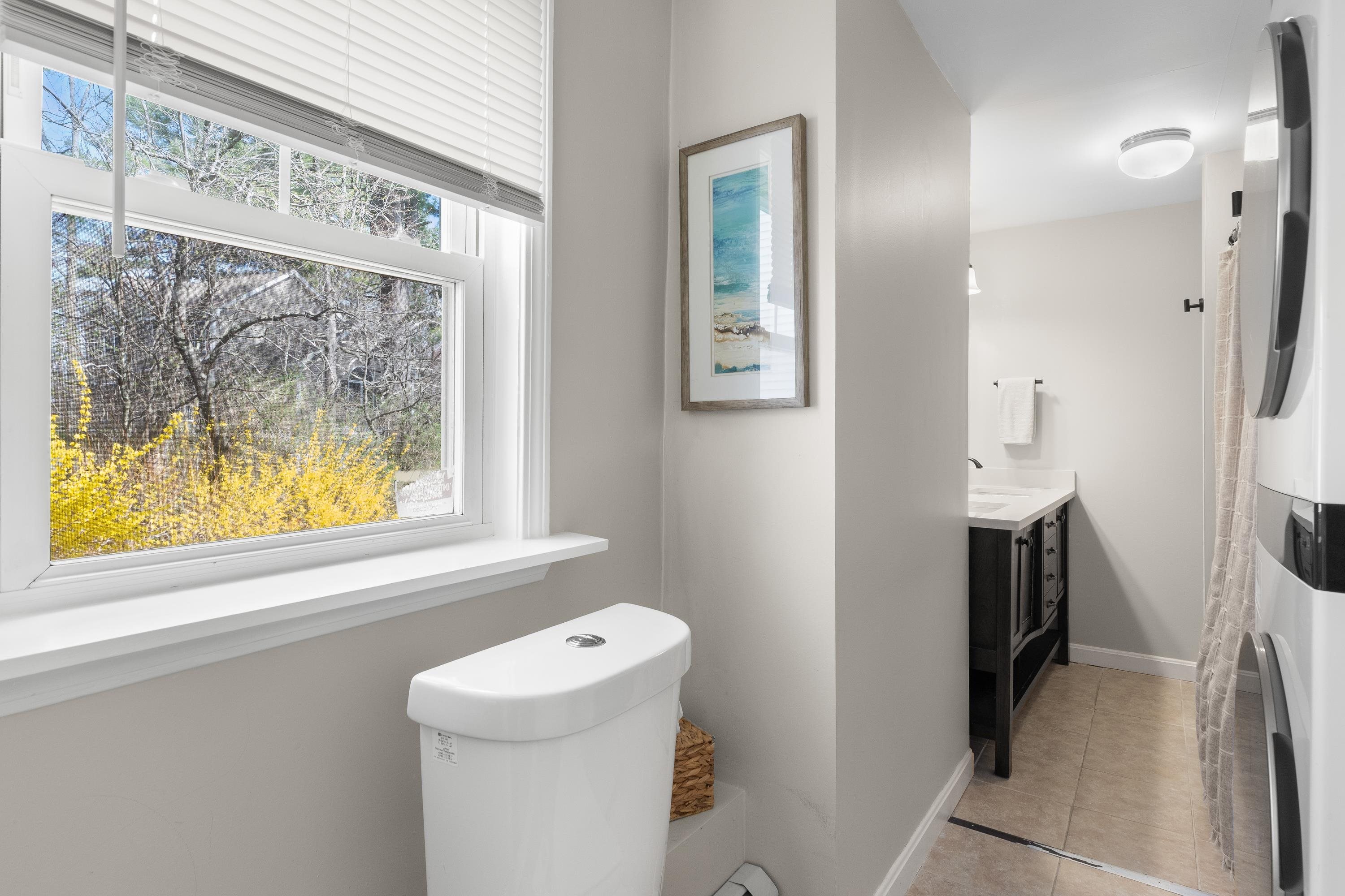 16 School Street Salem, NH 03079 - Photo 15 of 45