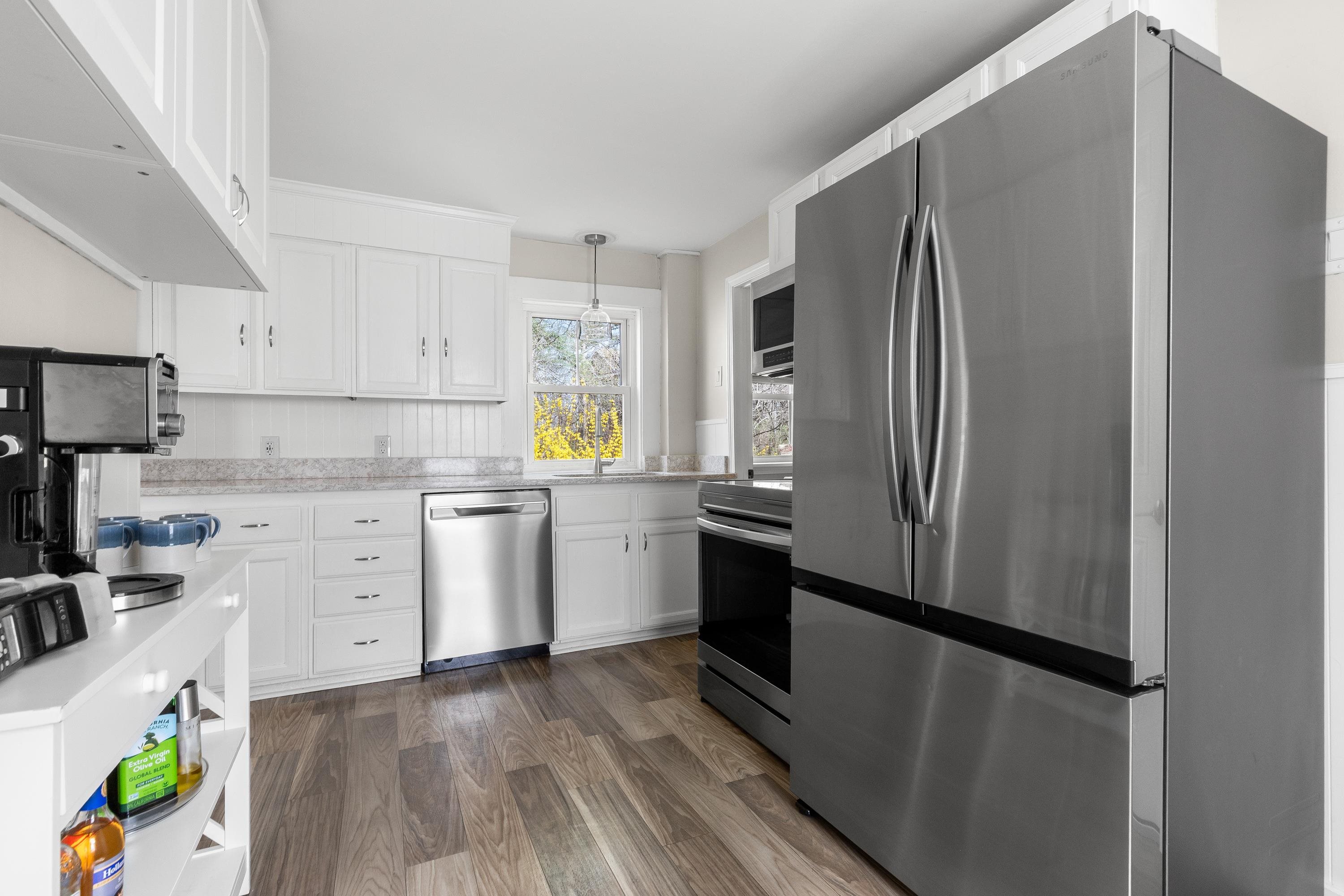 16 School Street Salem, NH 03079 - Photo 2 of 45