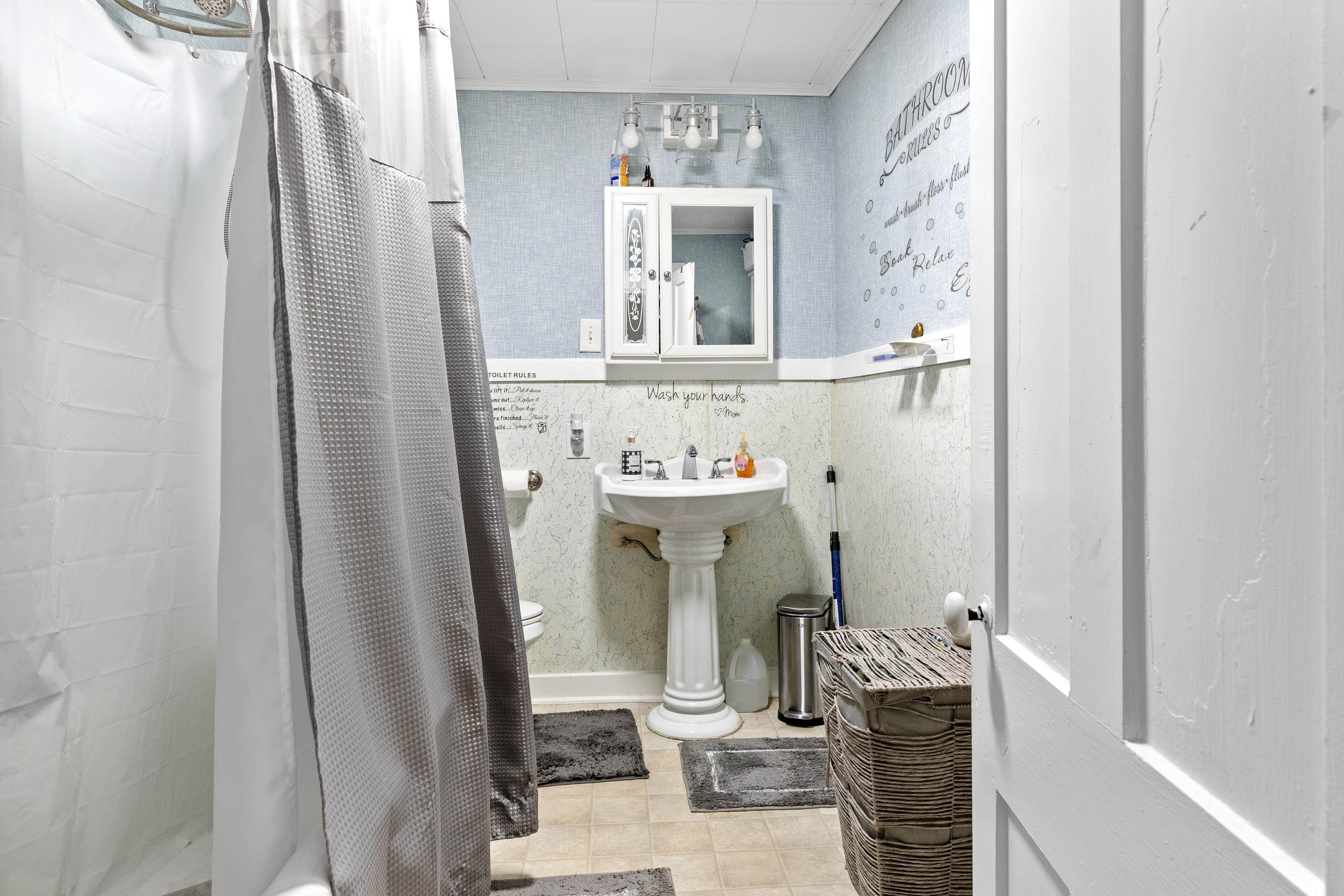 16 School Street Salem, NH 03079 - Photo 29 of 45