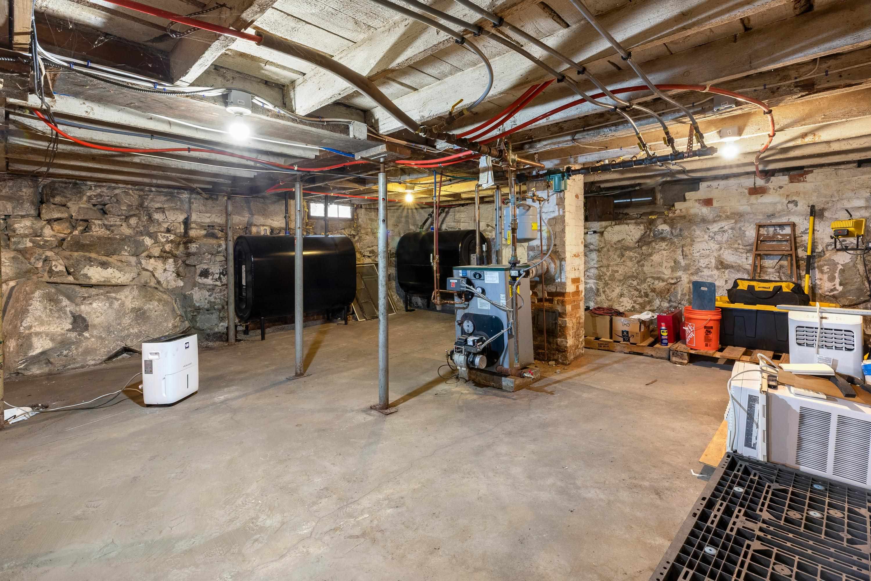 16 School Street Salem, NH 03079 - Photo 32 of 45