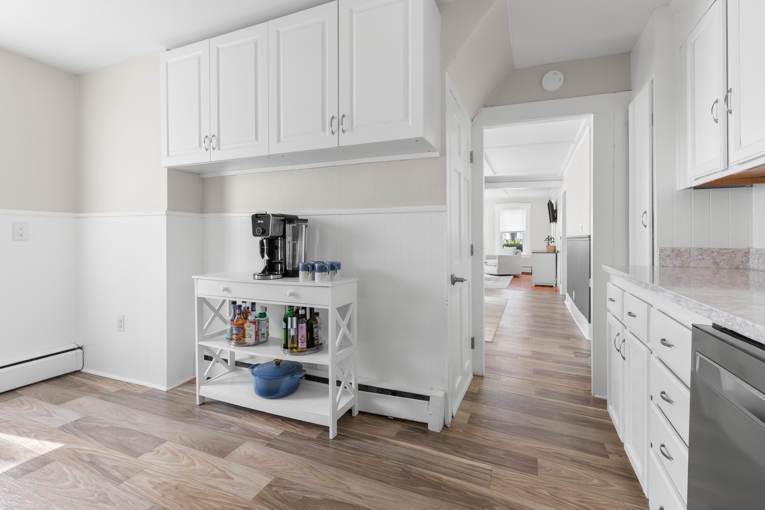 16 School Street Salem, NH 03079 - Photo 4 of 45