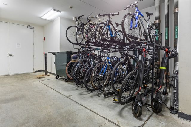 $1,375,000 | 80 Broad Street, Unit 307, Boston, MA 02110