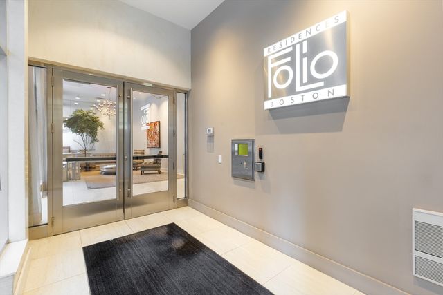 $1,375,000 | 80 Broad Street, Unit 307, Boston, MA 02110