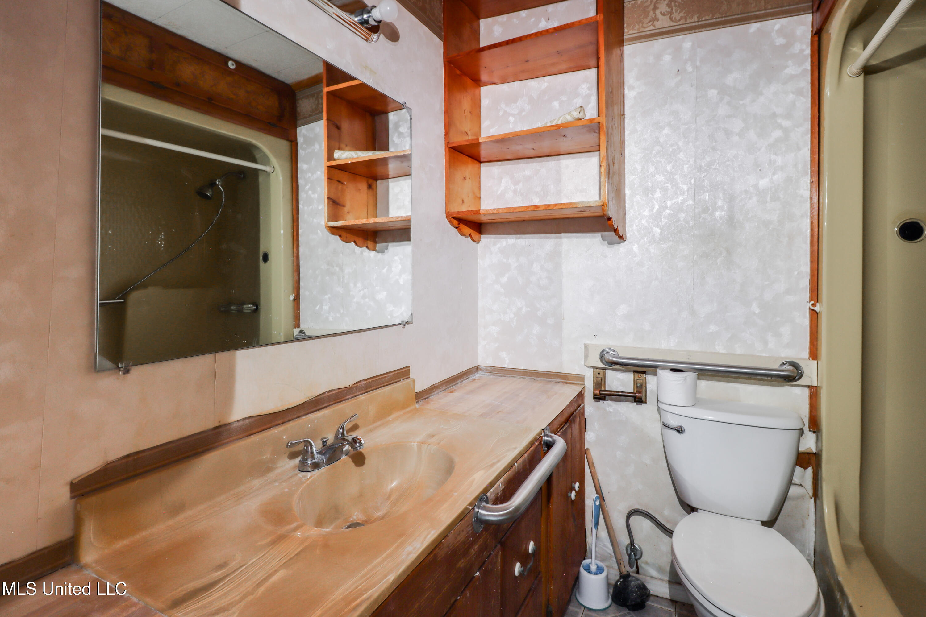 3300 Macphelah Road Moss Point, MS 39567 - Photo 13 of 20 Photo Dec 10 2025, 3300 Macphelah 13