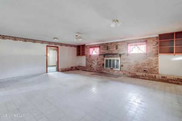 $140,000 | 3300 Macphelah Road, Moss Point, MS 39567