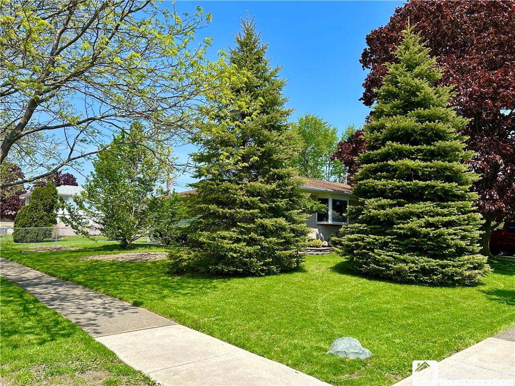 4 Oakwood Drive Cheektowaga, NY 14227 - Photo 31 of 33