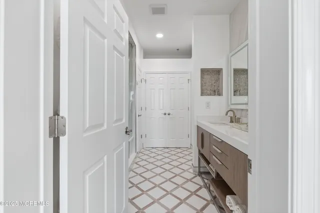 $3,850 | 22 Cooper Avenue, Unit 211, Long Branch, NJ 07740