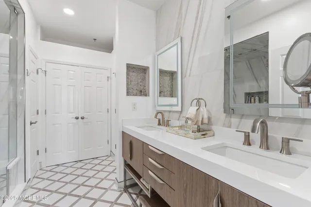 $3,850 | 22 Cooper Avenue, Unit 211, Long Branch, NJ 07740